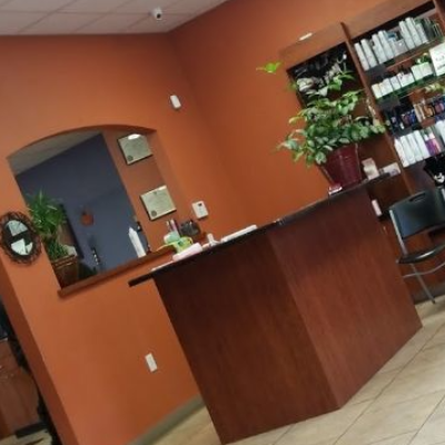 Susie's Salon LLC