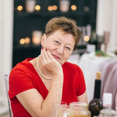 Елена Быкадарова