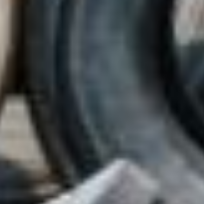 Johnnys Tires Shop