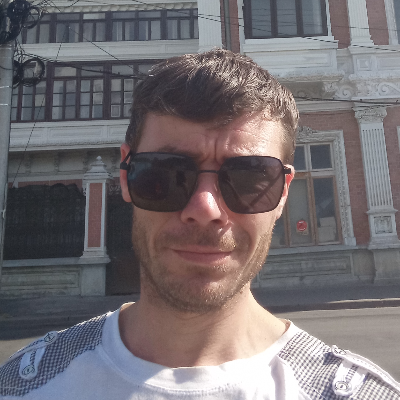 Максим Макаров