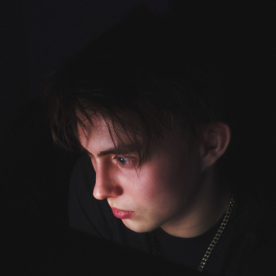 Олег Григорьев