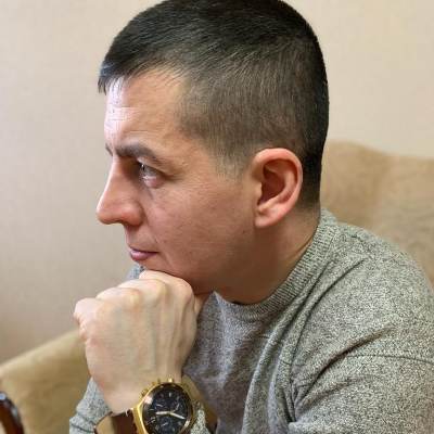 Радис Гафуров