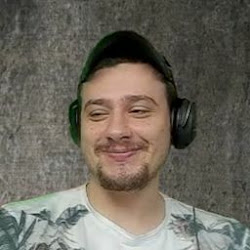 Максим Цезарев