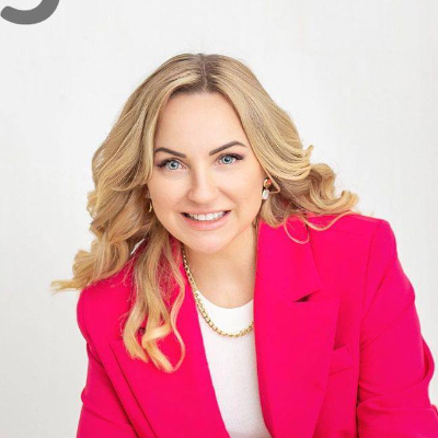 СВЕТЛАНА СУВОРОВА