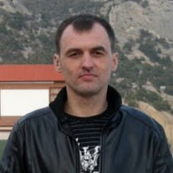 Влад Власенко