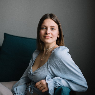 Юлия Новоселова