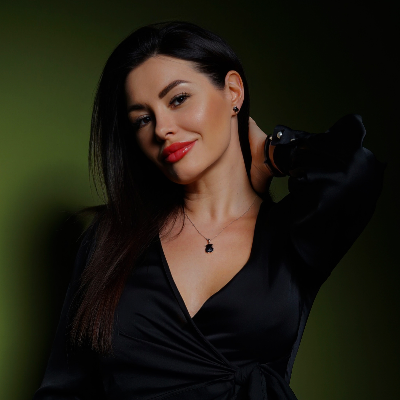 Елена Назина