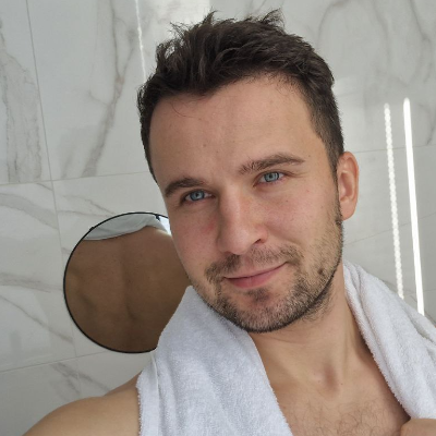 JONATHAN FRANZ