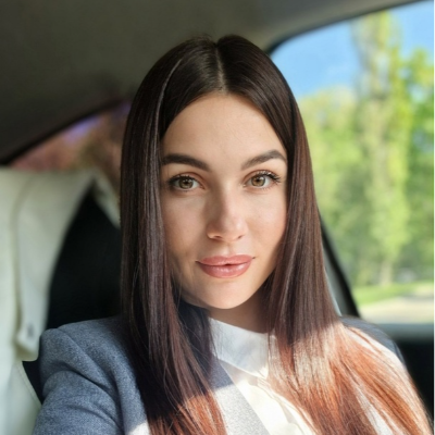 Тютюнникова Жанна