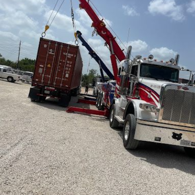 Fernandez & Sons Towing