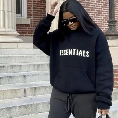 essentialhoodiescom